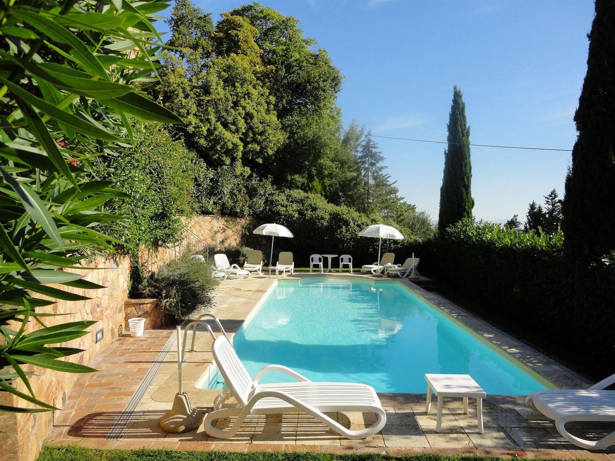 Fonte Del Castagno Aparthotel Sinalunga