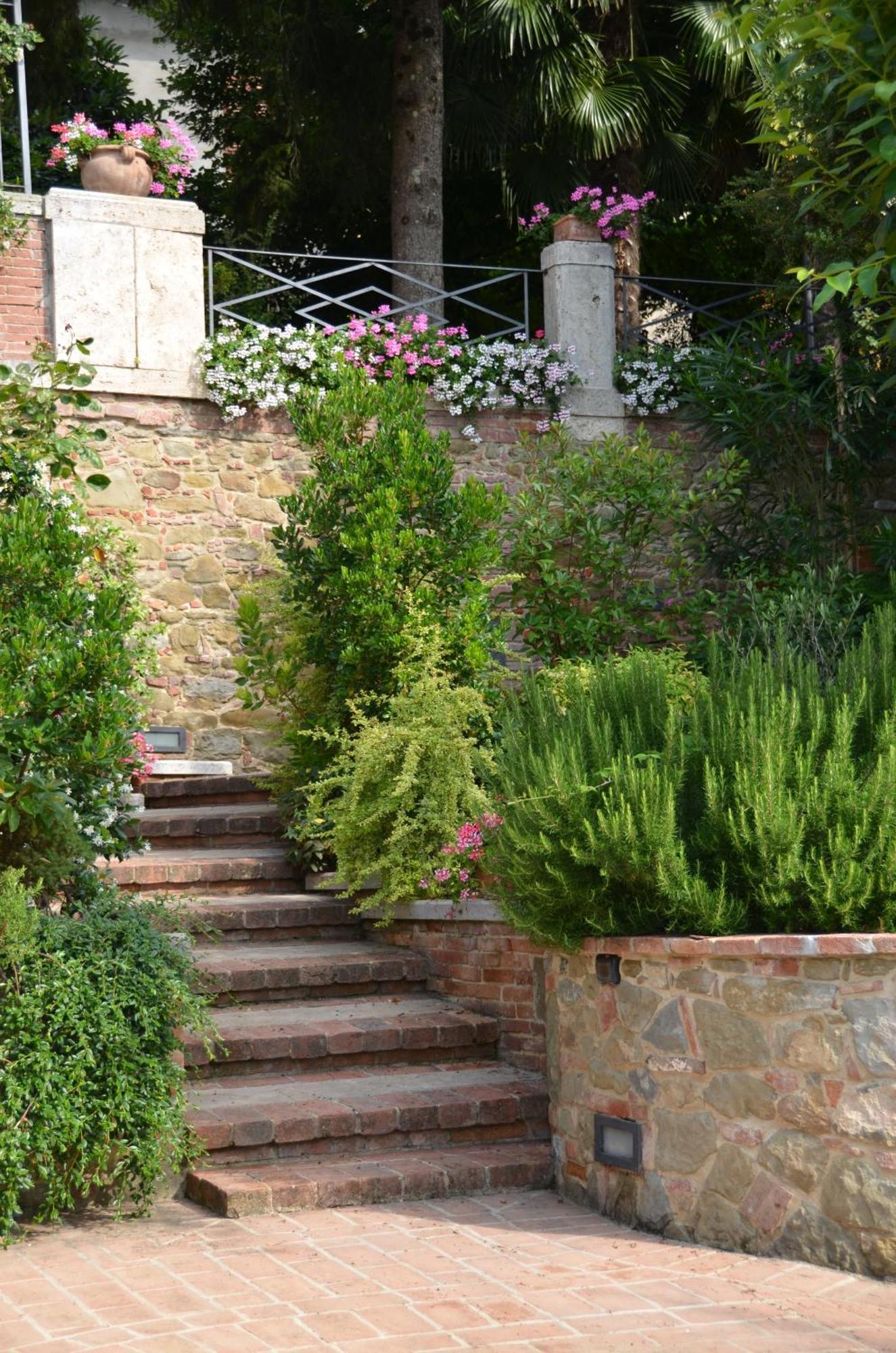 Fonte Del Castagno Aparthotel Sinalunga