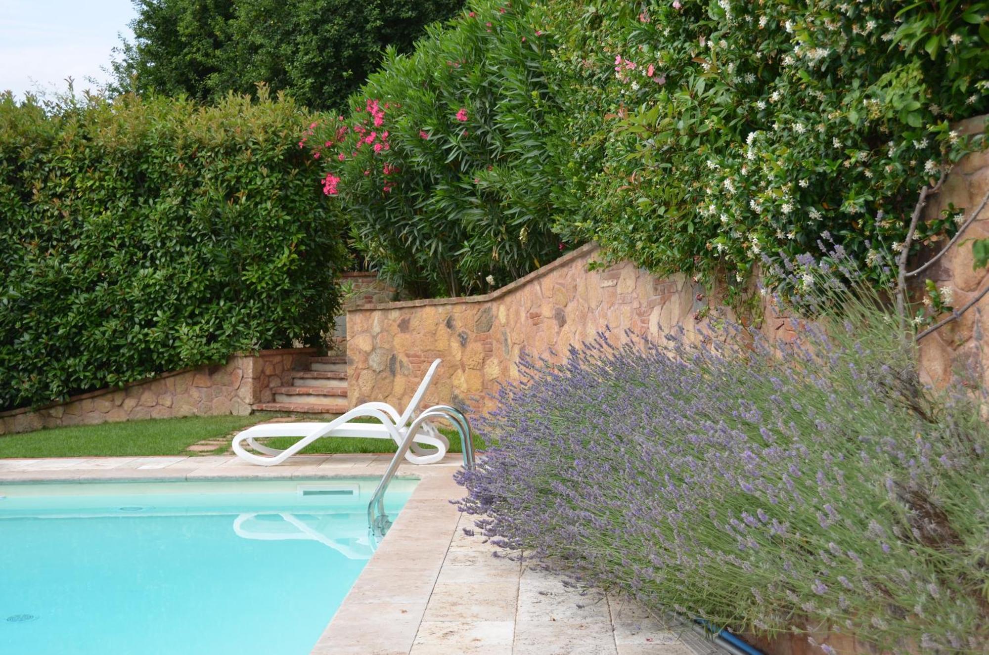 Fonte Del Castagno Aparthotel Sinalunga