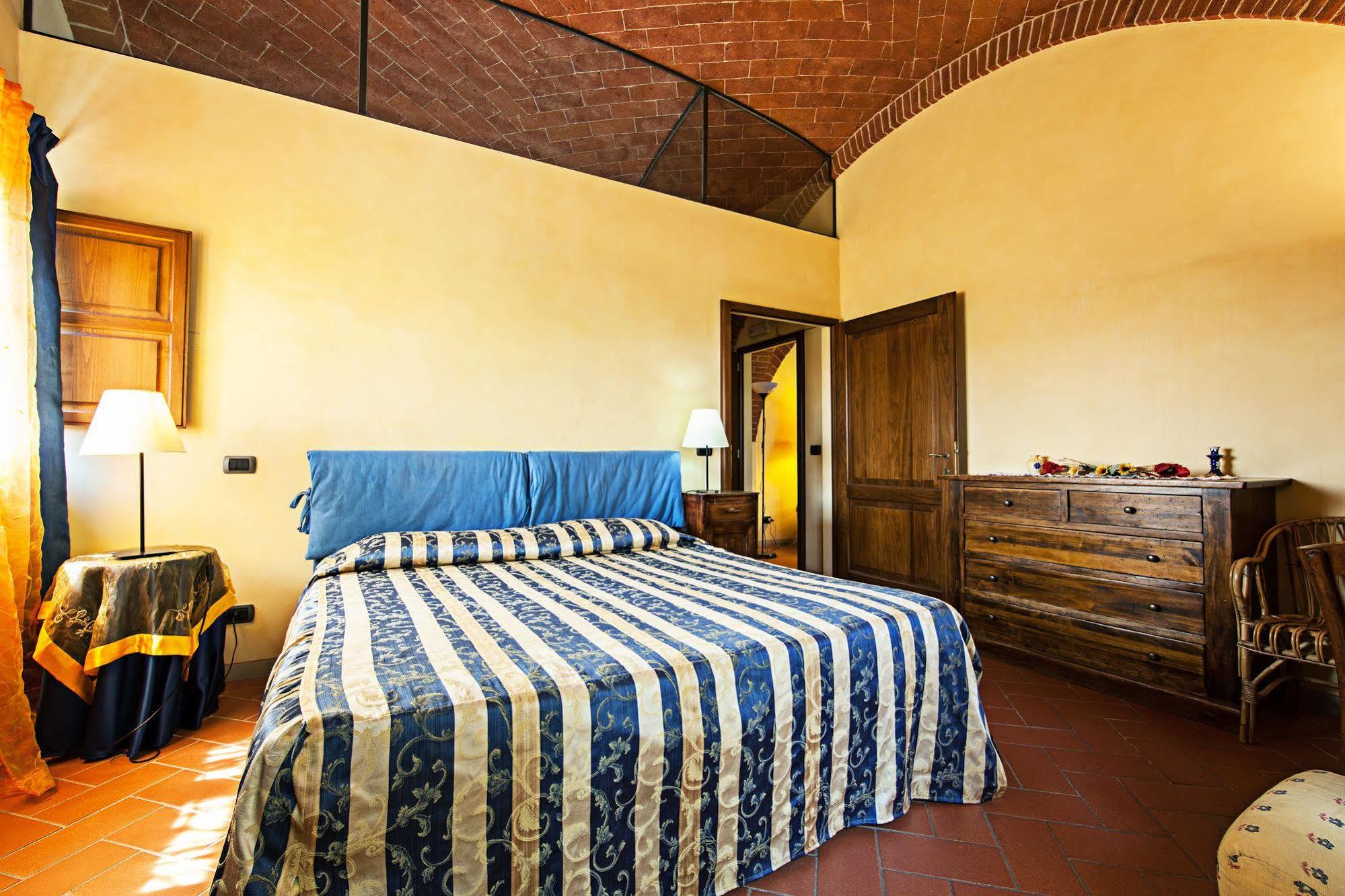 Aparthotel Fonte Del Castagno *