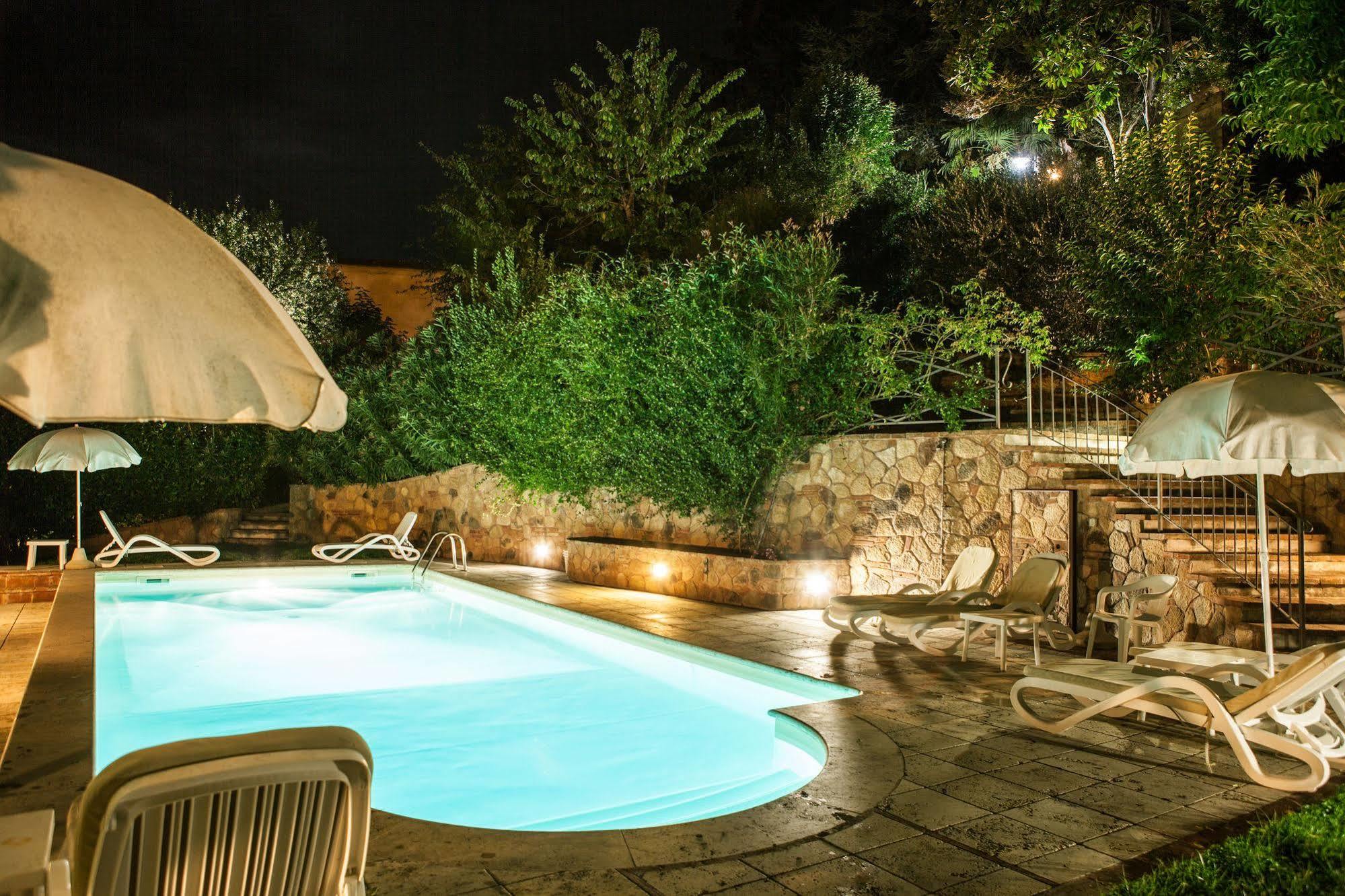 Aparthotel Fonte Del Castagno